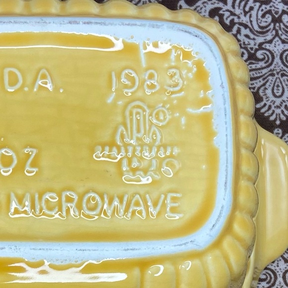 Vintage 1983 Pfaltzgraff Village F.T.D.A. 16 oz., USA Rectangular Baker VG - Picture 7 of 7